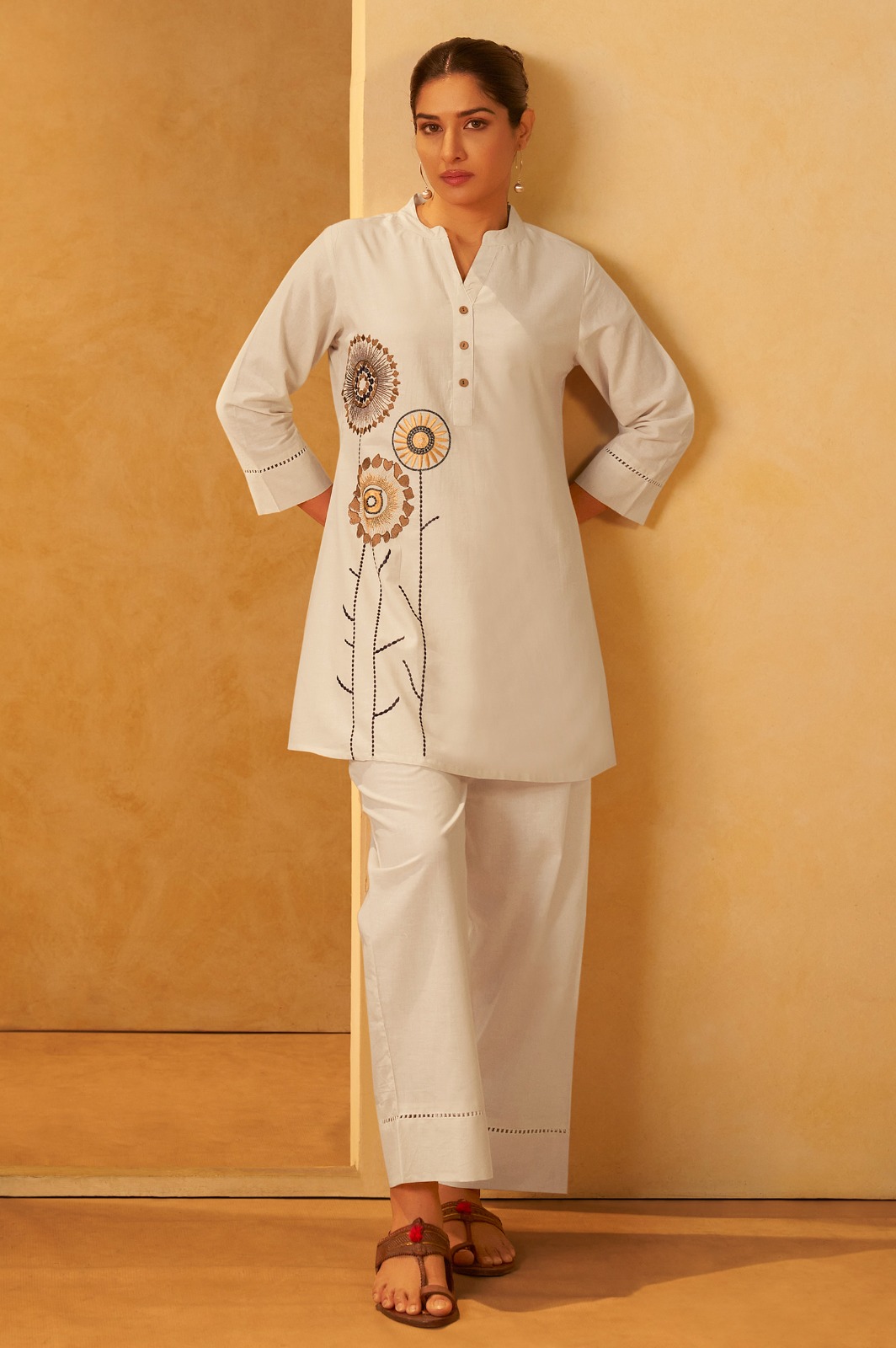 Ivory embroidered set